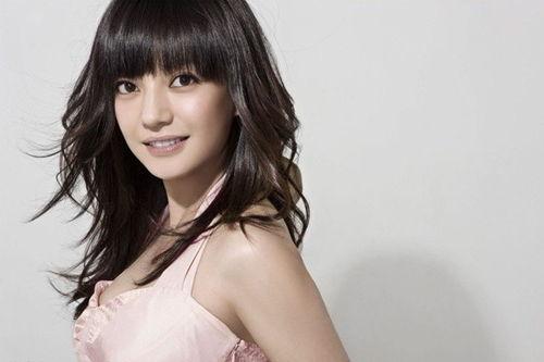 天涯爆料娱乐圈恋爱,明星甜蜜互动引热议